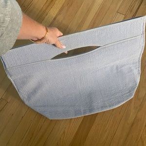 Mark & Graham Seersucker Beach & Pool Tote